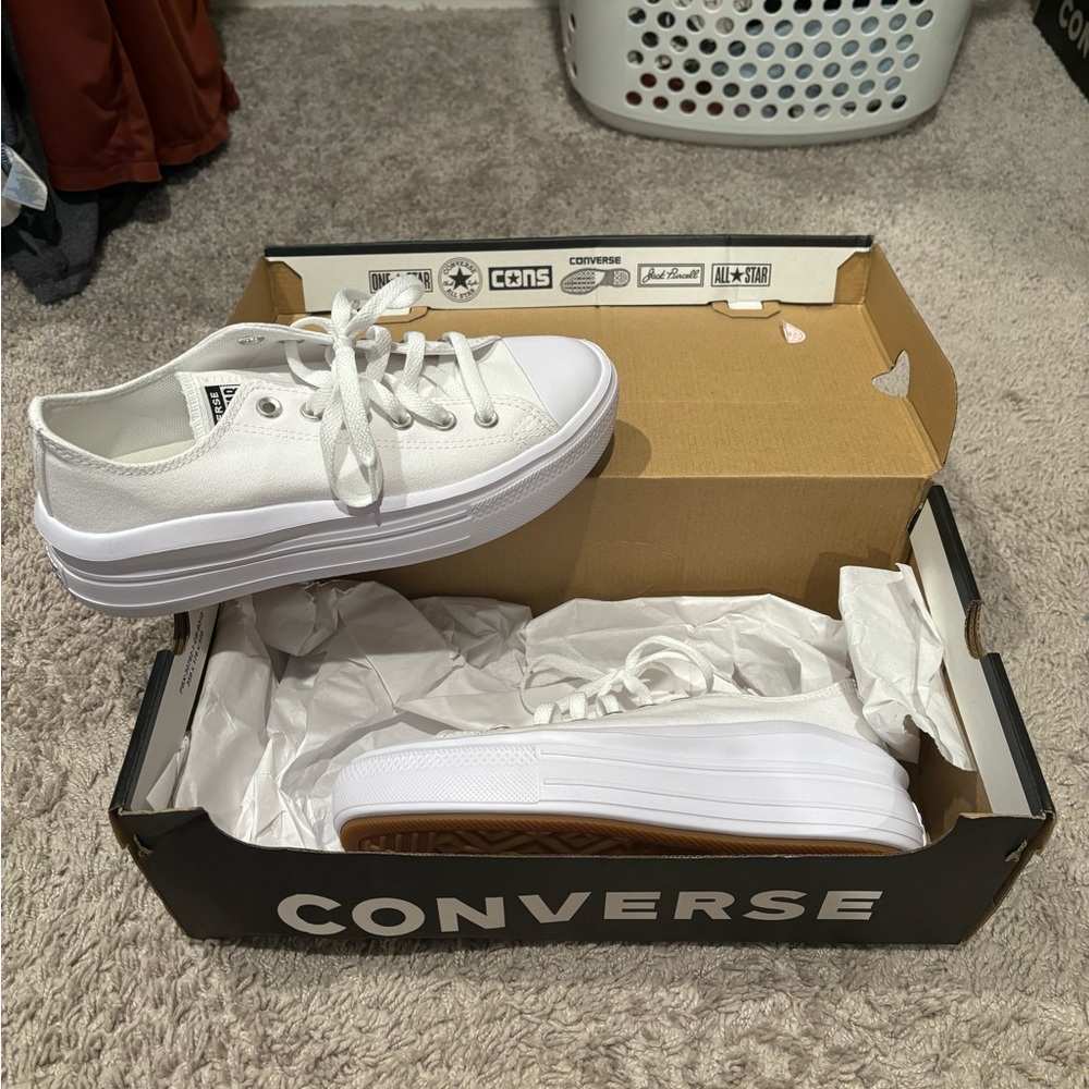 NIB NWT Converse All Star Move Sneaker